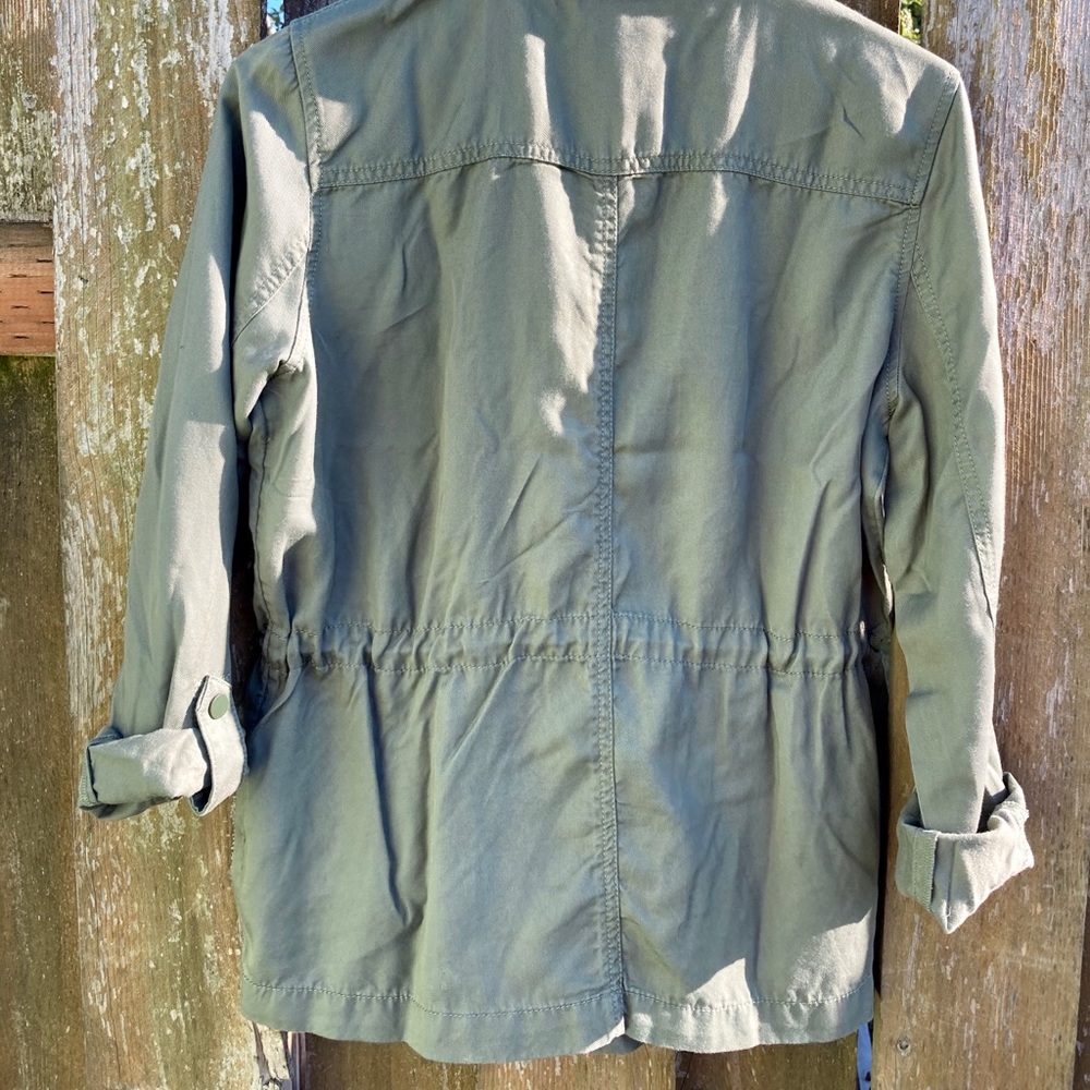 Modern Drawstring Utility Jacket - Picture 7 of 16